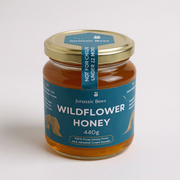 Raw Dorset Honey & Beeswax Pine Cone Candle Gift Set | Jurassic Bees